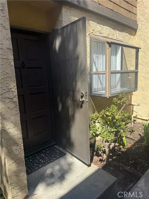 Lakewood, CA 90715,12750 Centralia