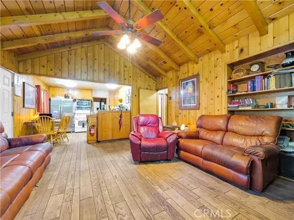 Angelus Oaks, CA 92305,37590 Live Oak
