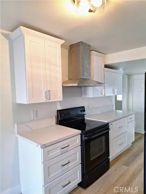 Fullerton, CA 92832,506 West Wilshire