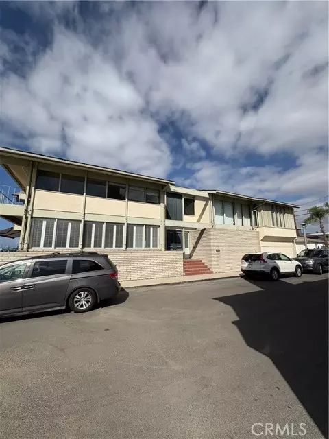 Long Beach, CA 90803,5627 East Corso Di Napoli East