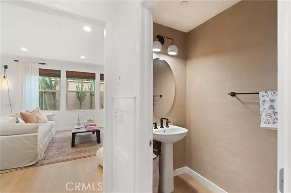 Irvine, CA 92620,112 Gemstone