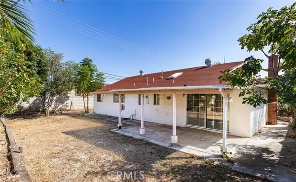 Fullerton, CA 92835,1909 Evergreen Ave.