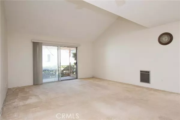 Norwalk, CA 90716,21327 Norwalk