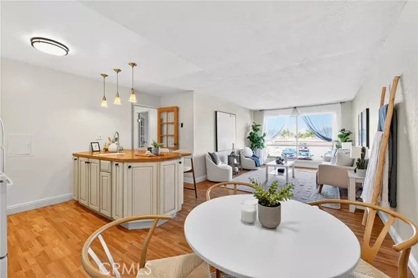 Long Beach, CA 90804,5585 North Pacific Coast Highway