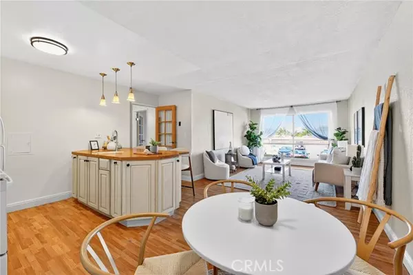 Long Beach, CA 90804,5585 East Pacific Coast Highway