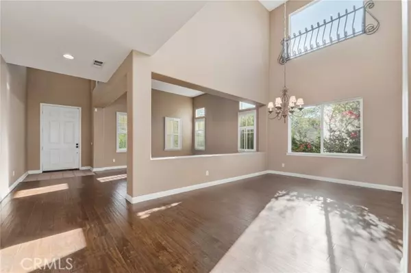 Canyon Country, CA 91351,28459 Falcon Crest