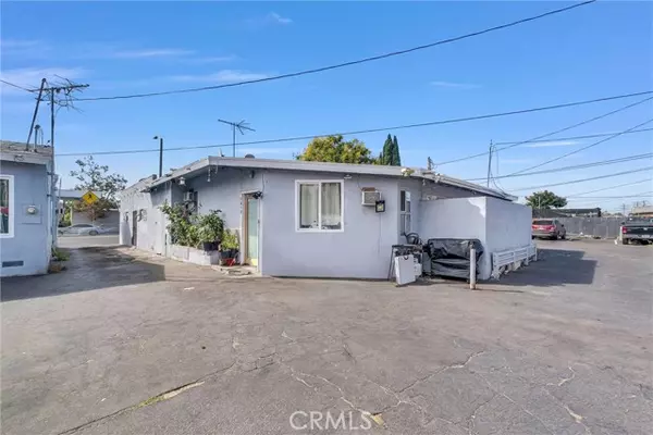 Santa Ana, CA 92706