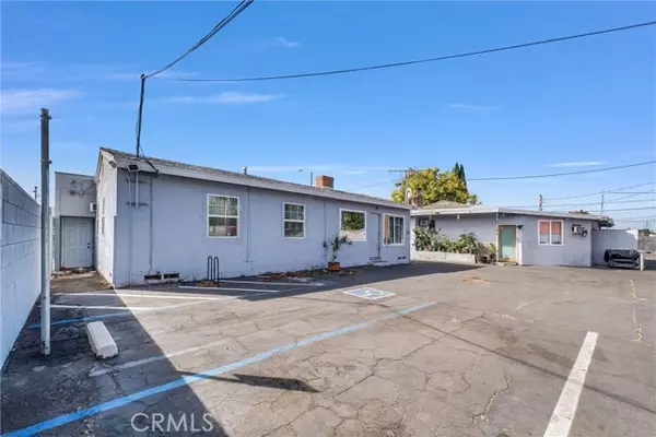 Santa Ana, CA 92706