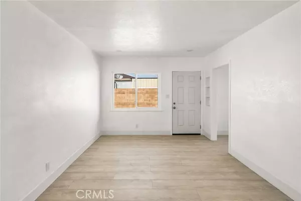 Santa Ana, CA 92703,825 South Shelton Street