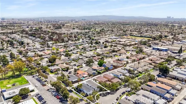 3040 Fillmore Way, Costa Mesa, CA 92626