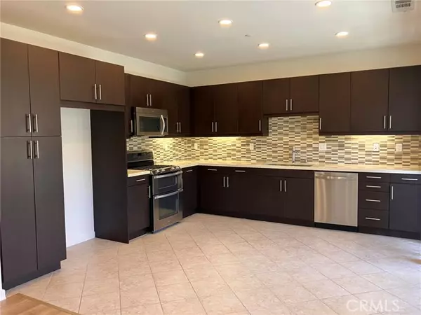 Lake Forest, CA 92630,16 Agave