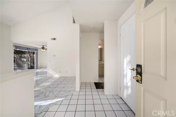 Lake Forest, CA 92630,26426 Fox Glen