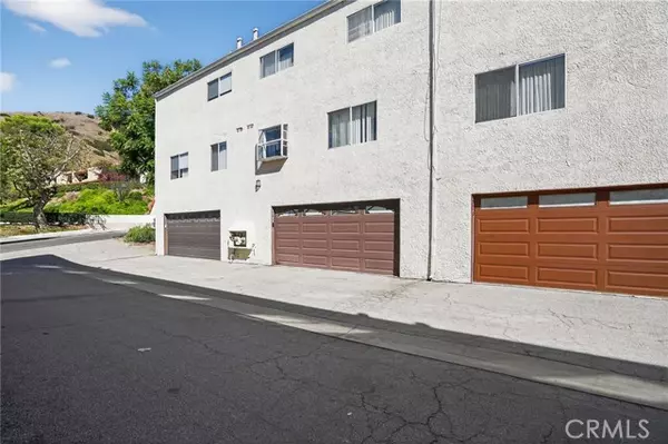 Burbank, CA 91504,9531 Via Salerno