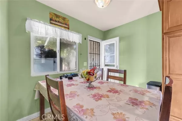 Santa Ana, CA 92703,210 South Raitt