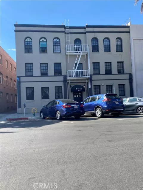 325 Elm Avenue, Long Beach, CA 90802
