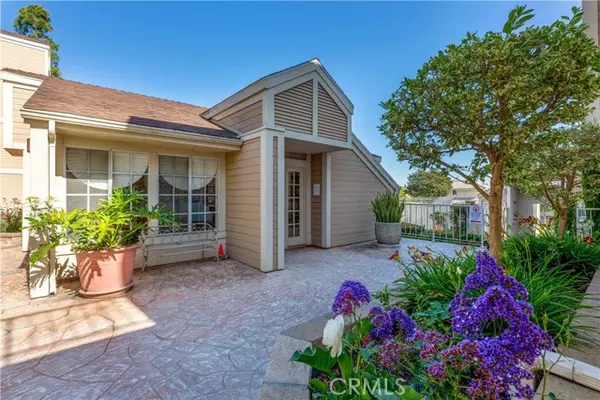 Los Alamitos, CA 90720,3845 Farquhar