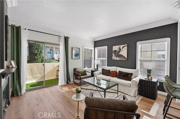 Anaheim Hills, CA 92808,1008 South Rossano