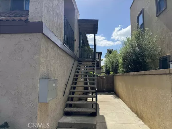 Santa Ana, CA 92701,812 East Santa Ana Boulevard