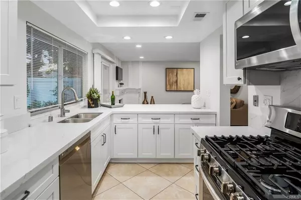 Irvine, CA 92620,27 Bluecoat