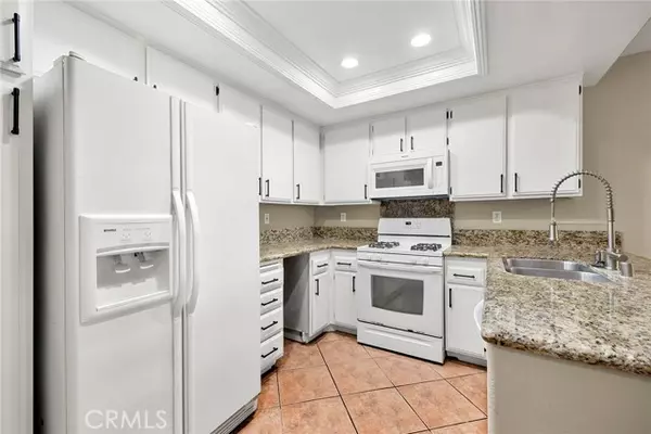 Anaheim, CA 92807,6525 East Camino Vista