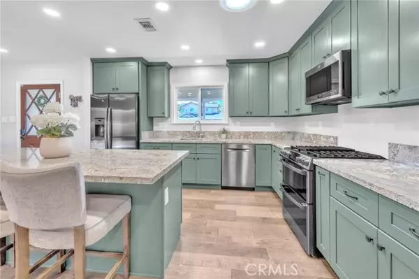 Long Beach, CA 90808,6721 East Coralite