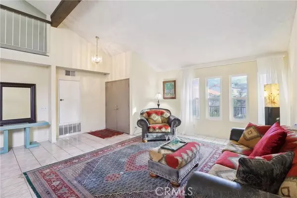 Anaheim Hills, CA 92807,5625 East Calle Canada