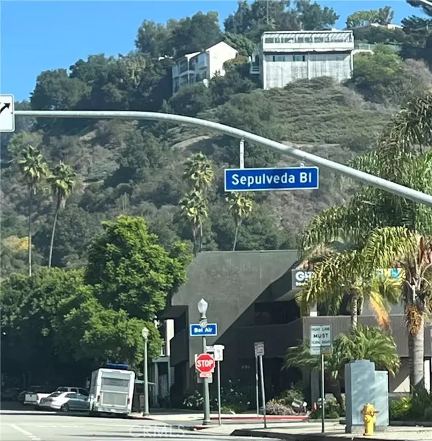 Bel Air, CA 90049,11687 Bellagio Road