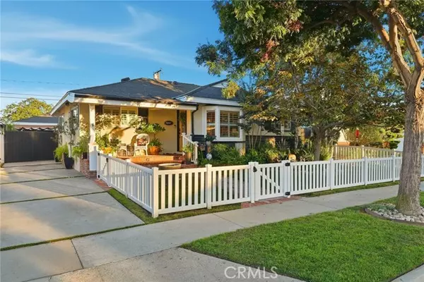 Lakewood, CA 90713,4802 Briercrest