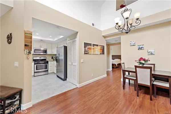 Lake Forest, CA 92630,20033 Shamrock Gln