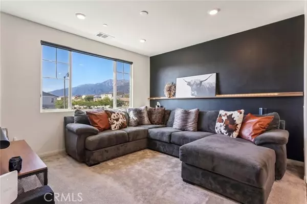 16620 Wyndham Lane, Fontana, CA 92336