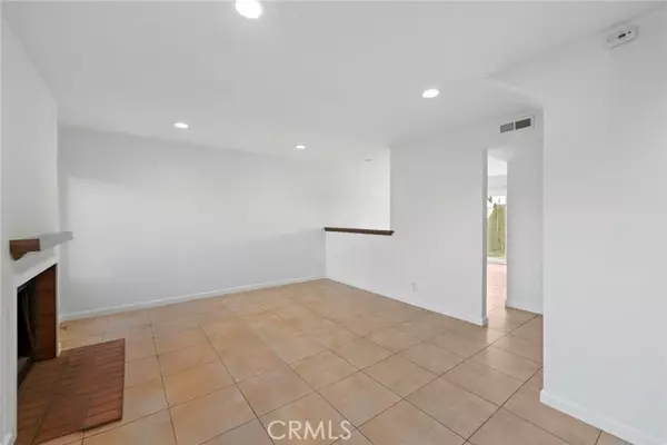 Bellflower, CA 90706,17641 Windward