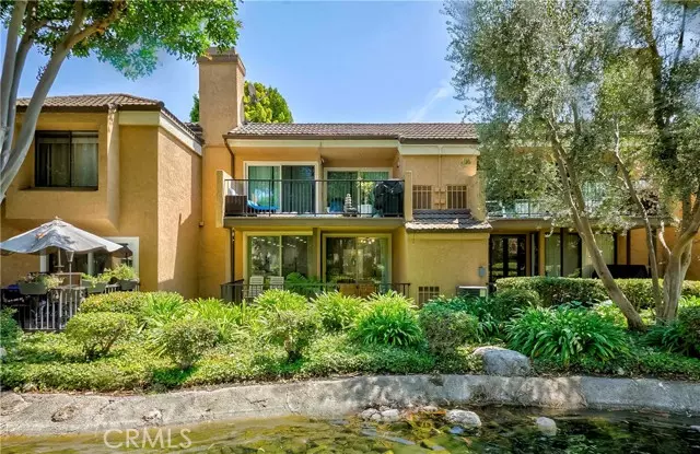 Huntington Beach, CA 92647,16911 Eastlake LN