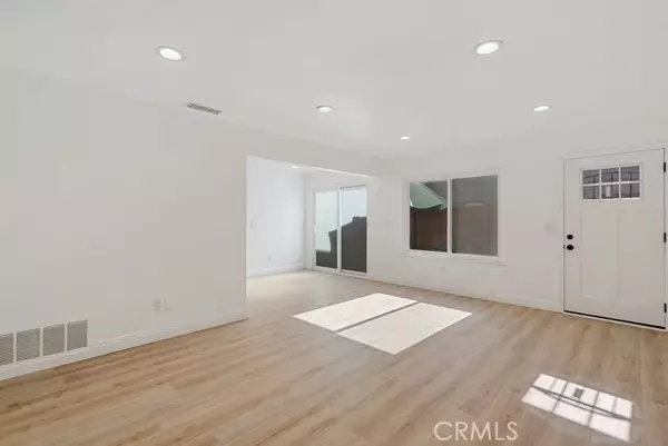 Cerritos, CA 90703,16856 Sierra Vista