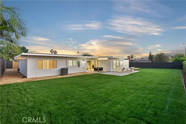 Buena Park, CA 90621,5471 Jonesboro