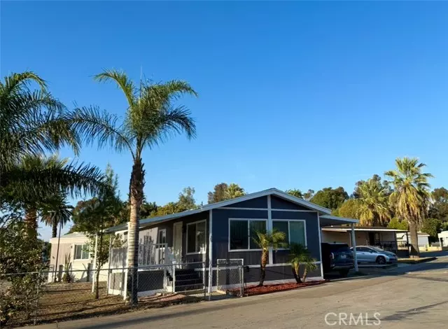 8787 Locust Ave, Fontana, CA 92335