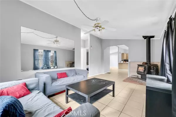 Phelan, CA 92371,5827 Cambria