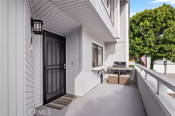Newport Beach, CA 92663,11 Baruna Court