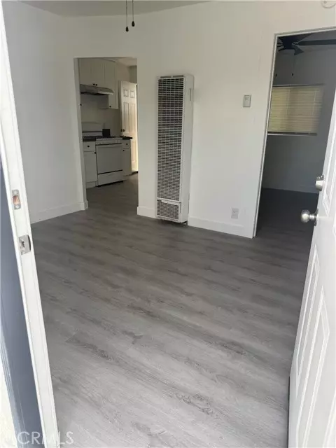 Bell Gardens, CA 90201,7134 Granger