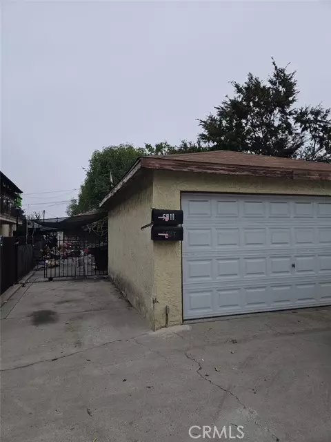 Commerce, CA 90040,5907 Greenwood Avenue