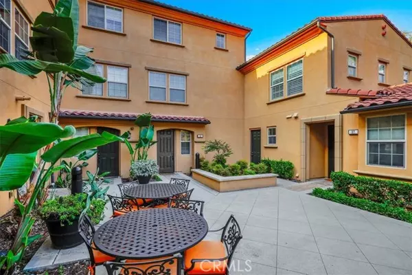 Irvine, CA 92618,35 Silverado