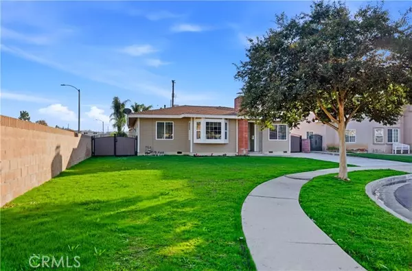 La Habra, CA 90631,2000 Story