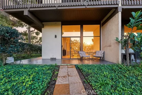 Long Beach, CA 90803,8103 Marina Pacifica North