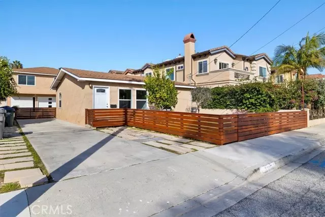 2205 Warfield Avenue, Redondo Beach, CA 90278