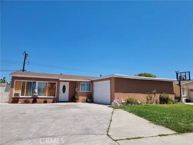 20322 Devlin Avenue, Lakewood, CA 90715