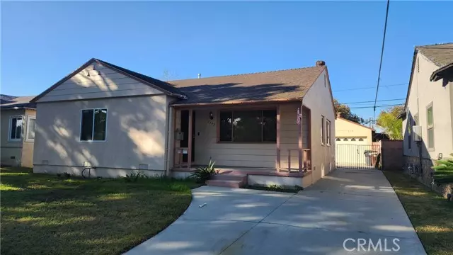 3749 Petaluma Avenue, Long Beach, CA 90808