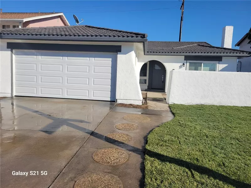 5102 Meadow Wood Avenue, Lakewood, CA 90712