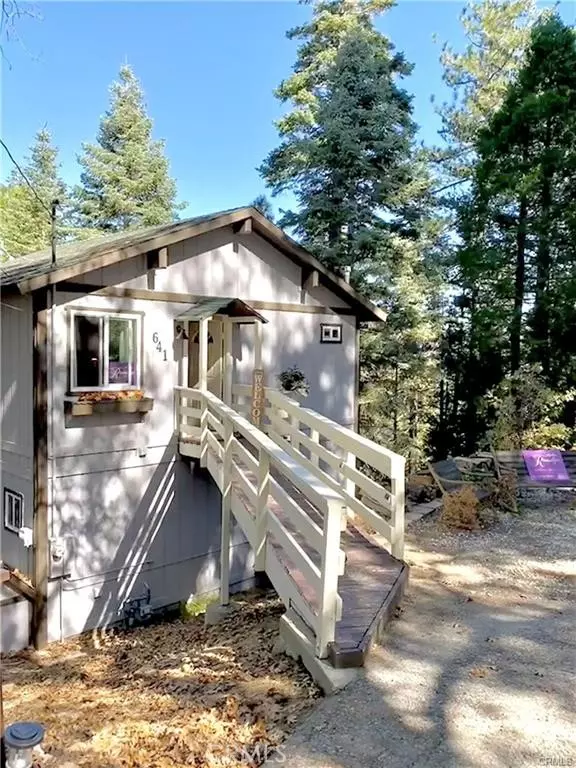 641 Ivy Lane, Lake Arrowhead, CA 92352