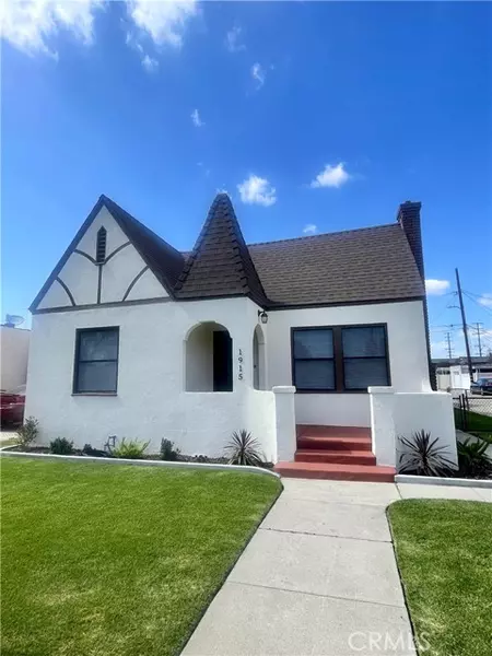 1915 East 64th Street, Long Beach, CA 90805