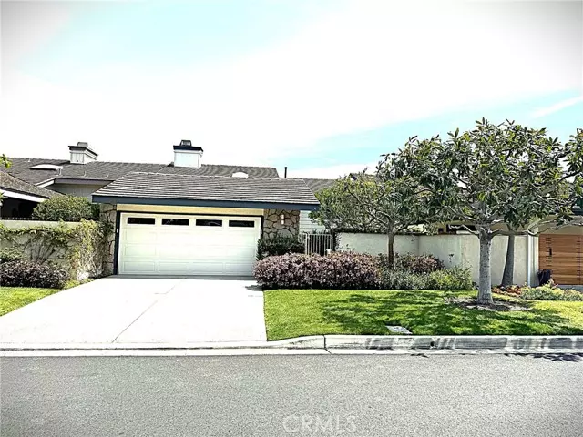 Corona Del Mar, CA 92625,4 Atoll Drive