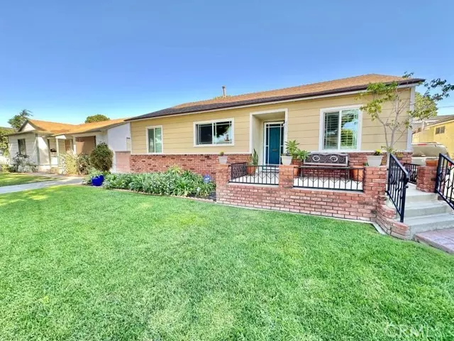 4218 Knoxville Avenue, Lakewood, CA 90713